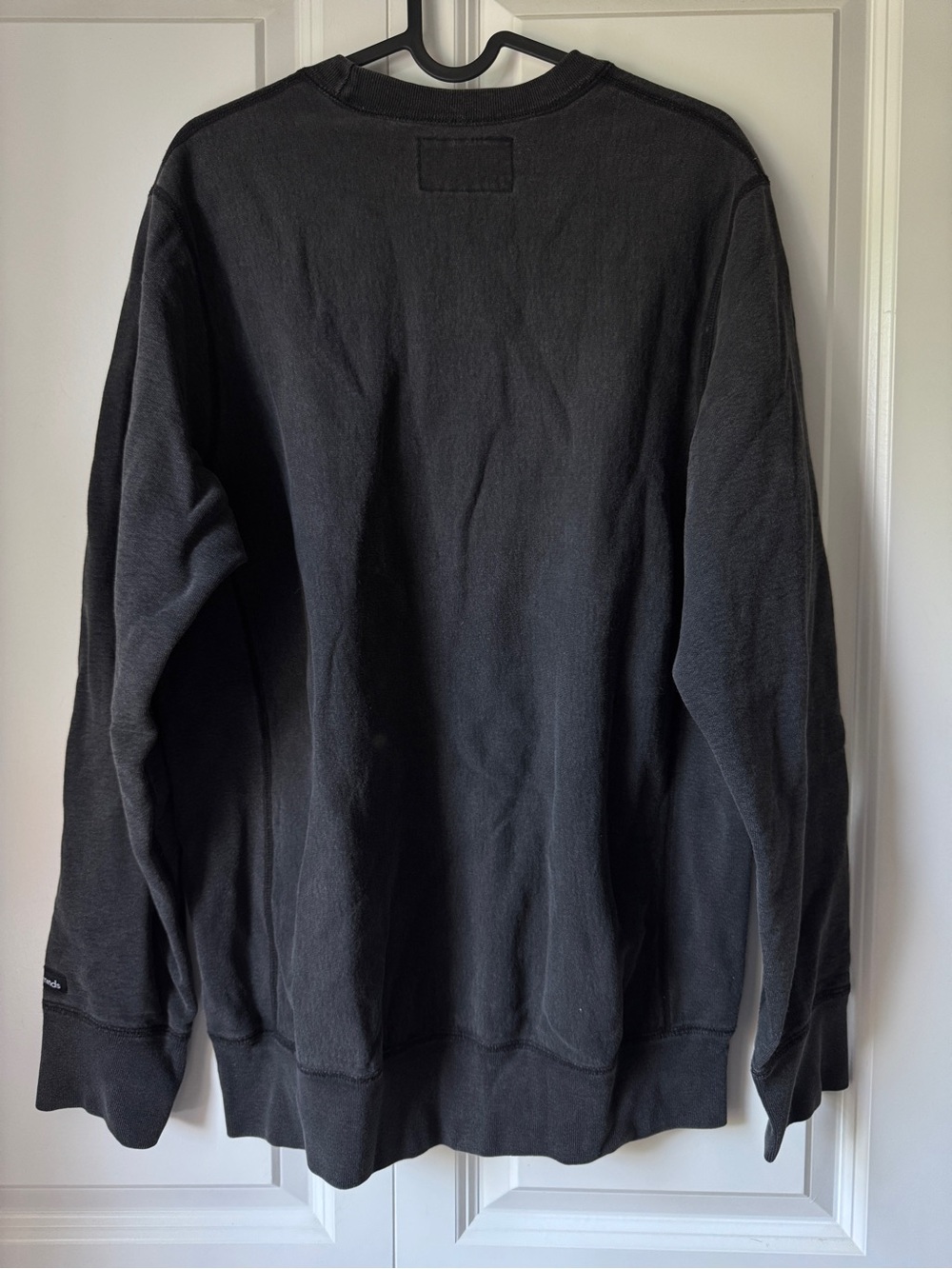 Freedminds Black Pyramid Eye Graphic Crewneck Sweatshirt - Picture 8 of 9